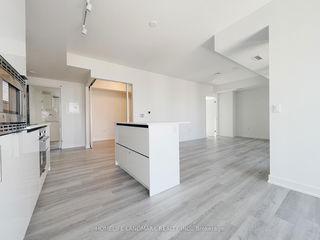 2009 - 238 Simcoe Street