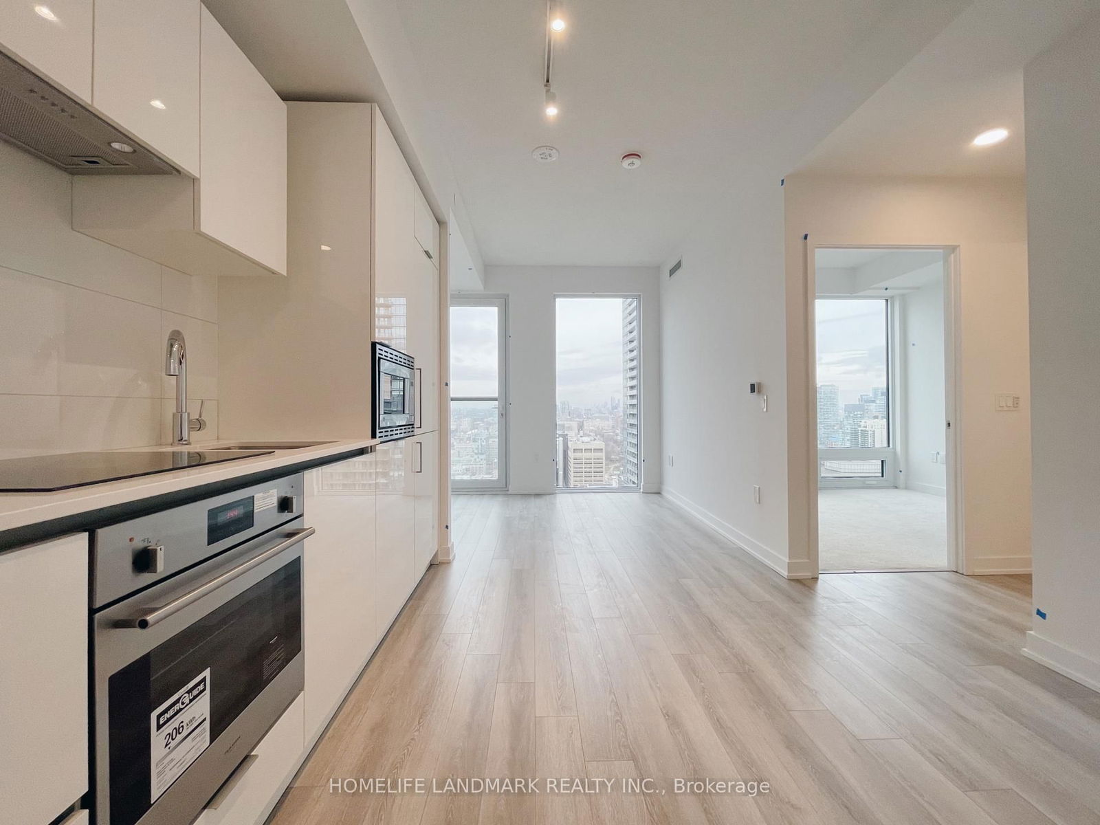 Condo for sale at 3702-238 Simcoe Street, Toronto, Kensington-Chinatown, M5T 1T4 - MLS: C12115961