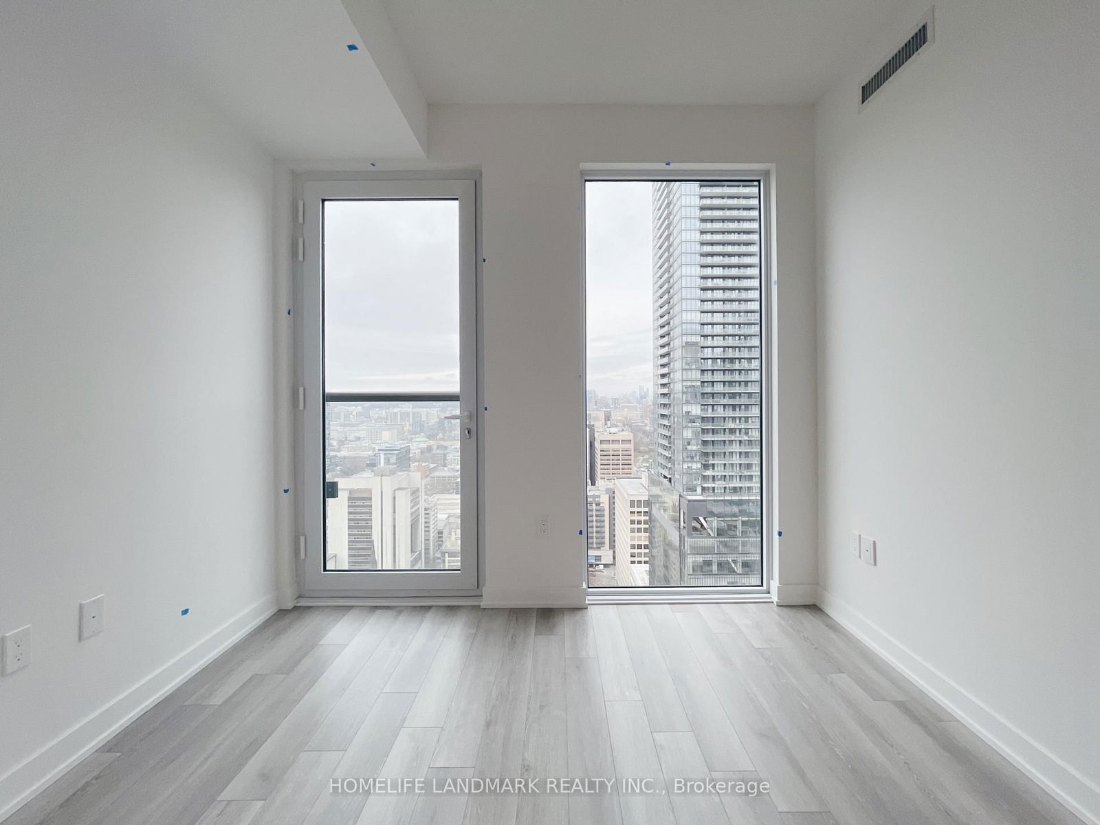 Condo for sale at 3702-238 Simcoe Street, Toronto, Kensington-Chinatown, M5T 1T4 - MLS: C12115961