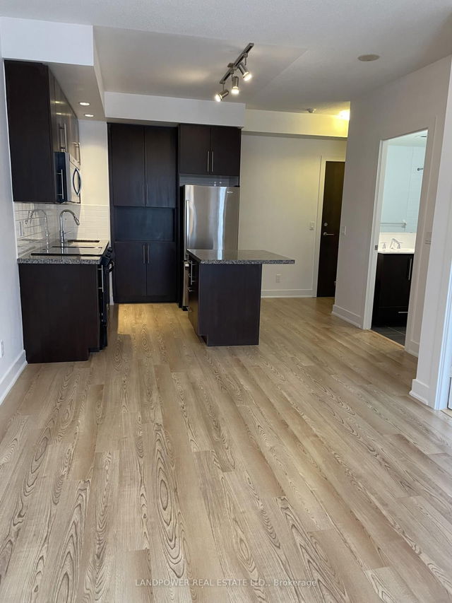 1209 - 28 Linden Street
