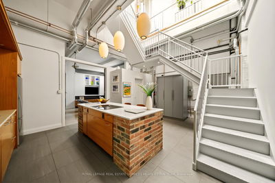 Unit 205 — 264 Seaton St, Toronto - Moss Park image-0-3