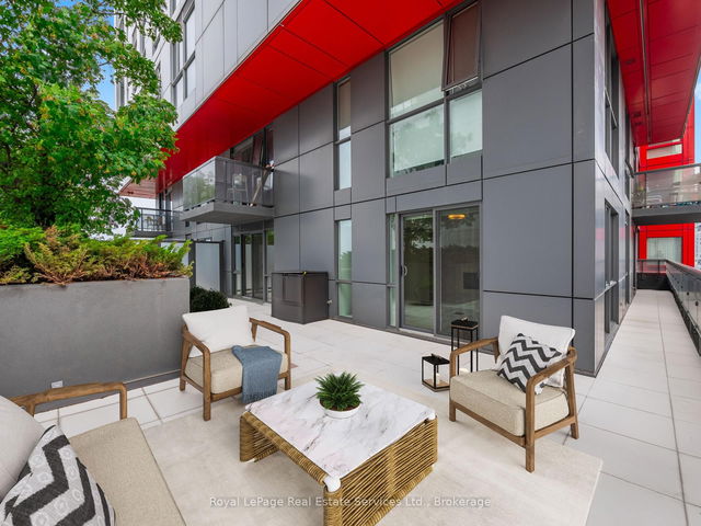1908 - 318 Richmond Street