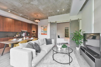 Unit 305 — 23 Brant St, Toronto - Waterfront Communities C1 image-0-2