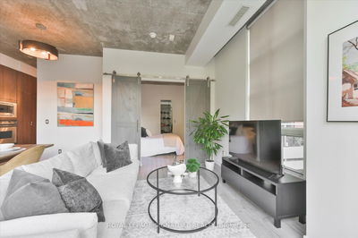 Unit 305 — 23 Brant St, Toronto - Waterfront Communities C1 image-0-3