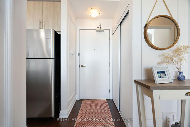 1503 - 530 St Clair Avenue