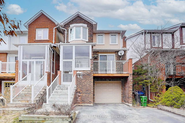 82 Carnival Crescent
