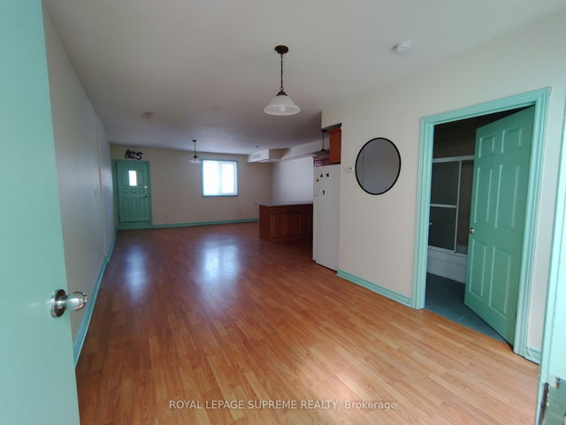 2 - 1328 Dundas Street