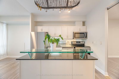 Unit 608 — 220 Victoria St, Toronto - Church-Yonge Corridor image-0-3