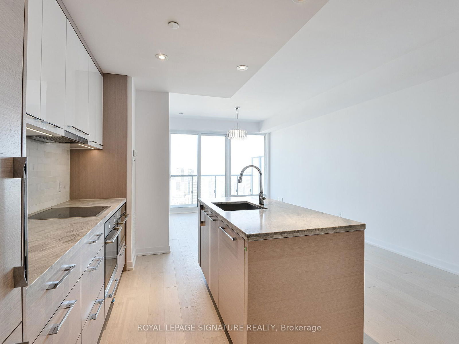 Condo for sale at 3805-488 University Avenue, Toronto, Kensington-Chinatown, M5G 0C1 - MLS: C12116721