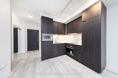 Unit 417 — 8 Olympic Garden Dr, Toronto - Newtonbrook East image-0-3