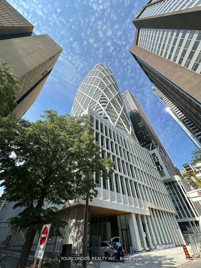 1227 - 230 SIMCOE Street