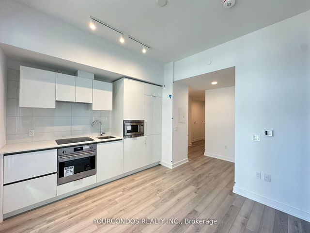 1227 - 230 SIMCOE Street
