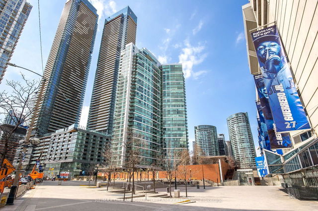 2909 - 81 Navy Wharf Court