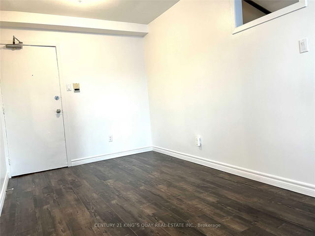 3 - 977 Eglinton Avenue