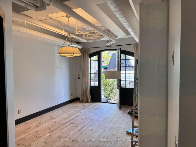 102 - 183 Dovercourt Road