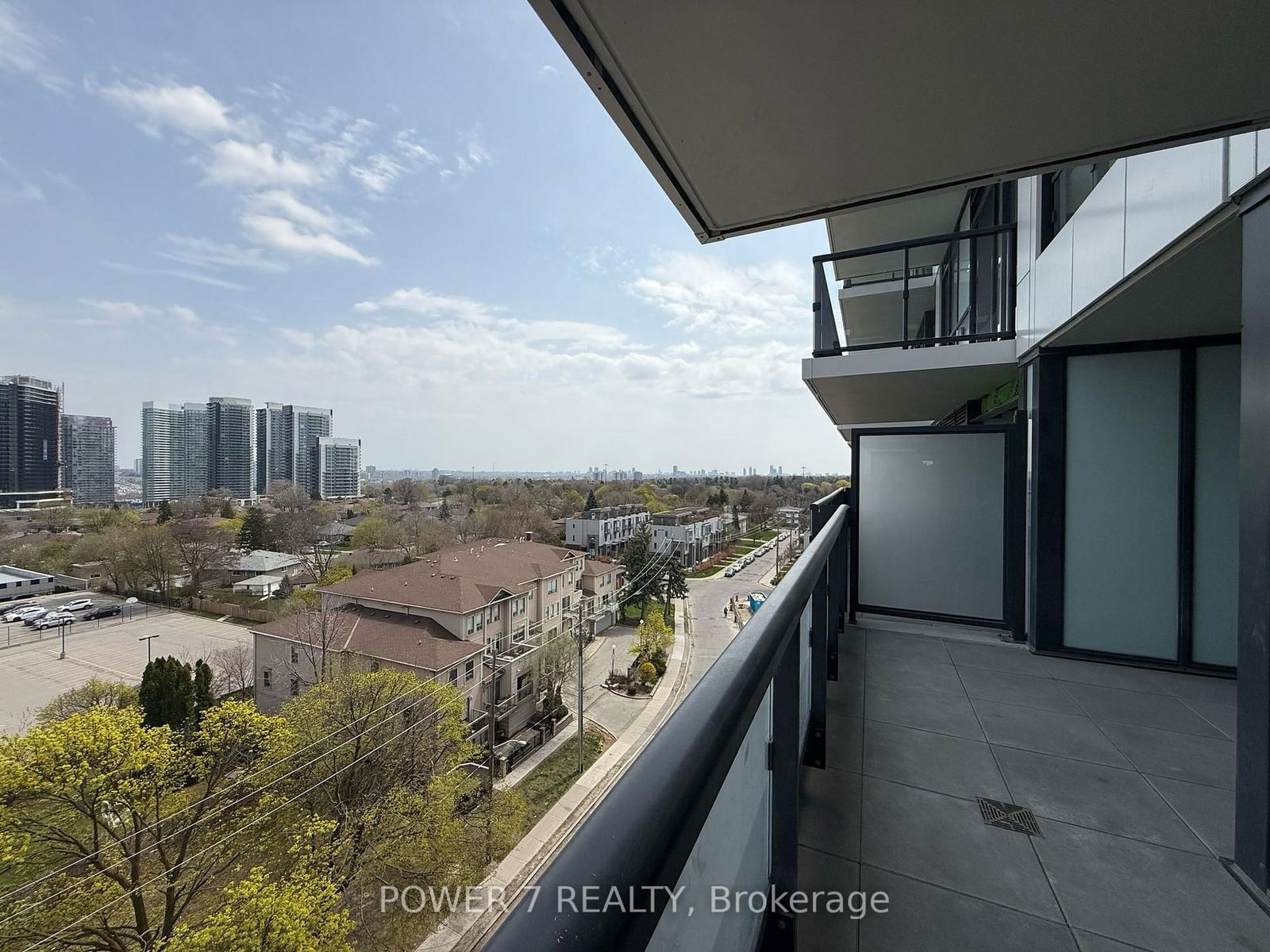 Condo for lease at 816-6 Greenbriar Road, Toronto, Bayview Village, M2K 0H6 - MLS: C12117094