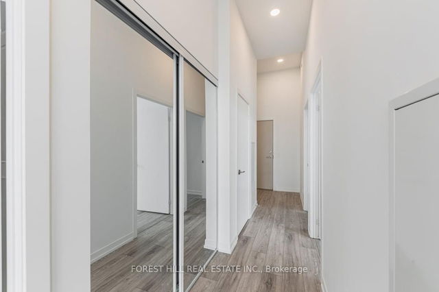 1018 - 2020 Bathurst Street