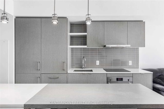 5101 - 88 Harbour Street