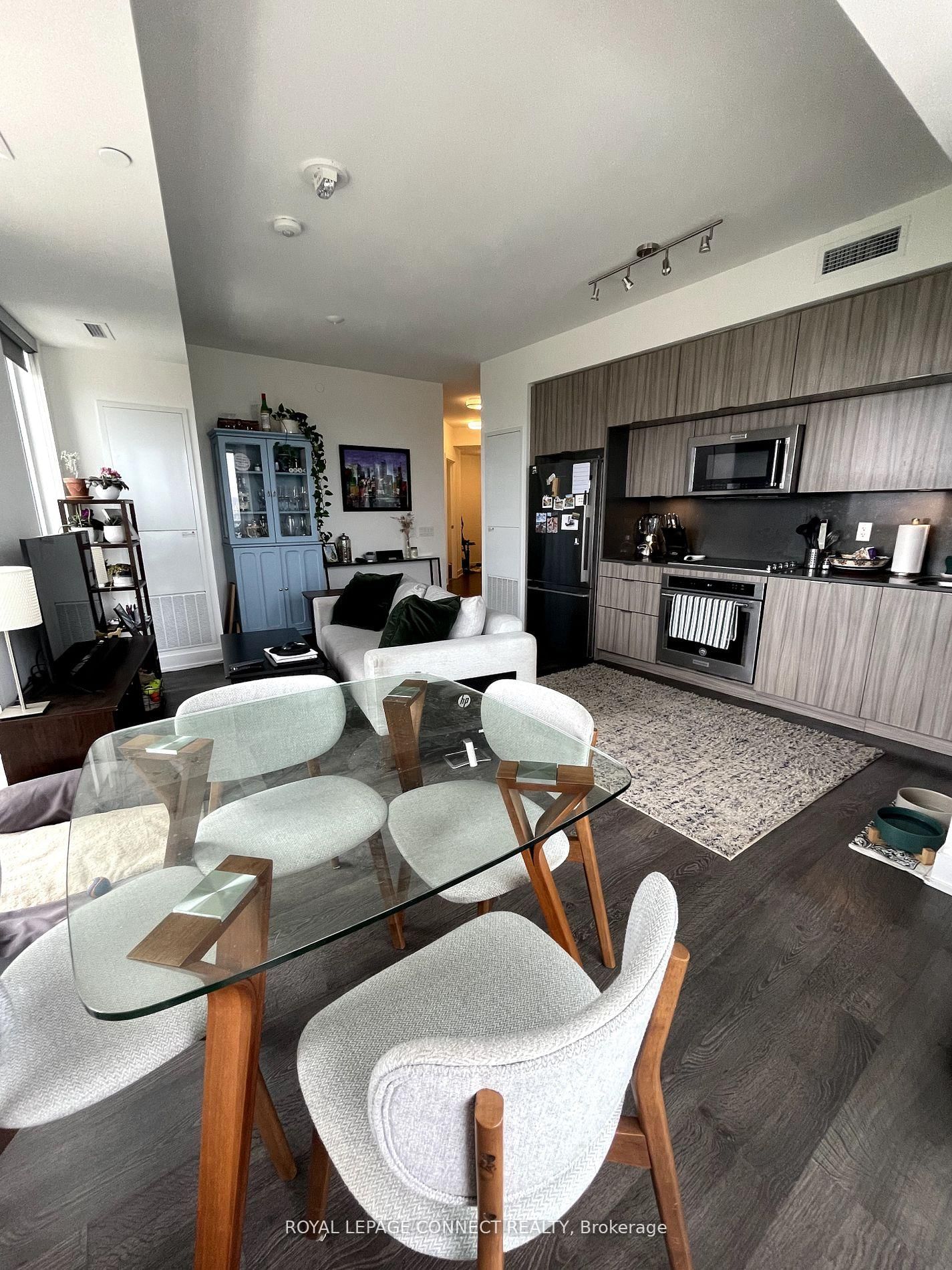 Condo leased at 1105-80 Vanauley Street, Toronto, Kensington-Chinatown, M5T 0C9 - MLS: C12117164