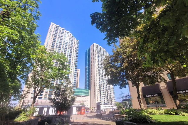 2404 - 77 Harbour Square