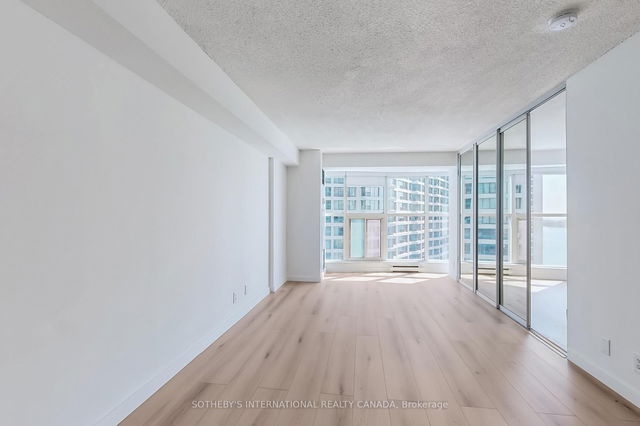 2404 - 77 Harbour Square