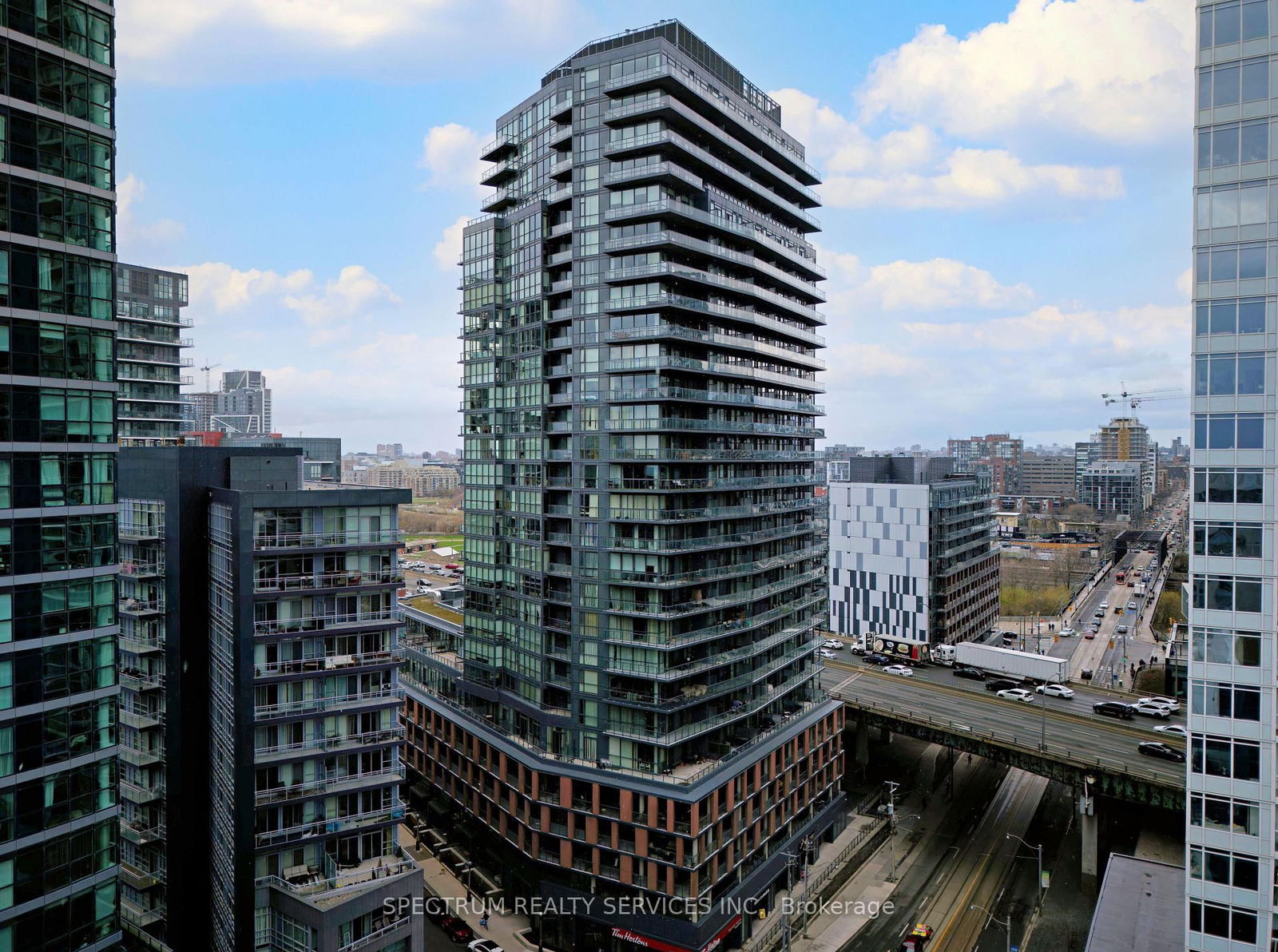 Condo for lease at 1810-20 Bruyeres Mews, Toronto, Waterfront Communities C1, M5V 0G8 - MLS: C12117178