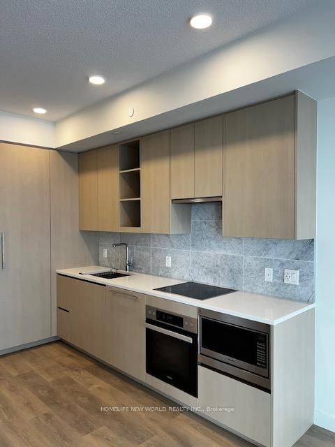 1712 - 95 Mcmahon Drive