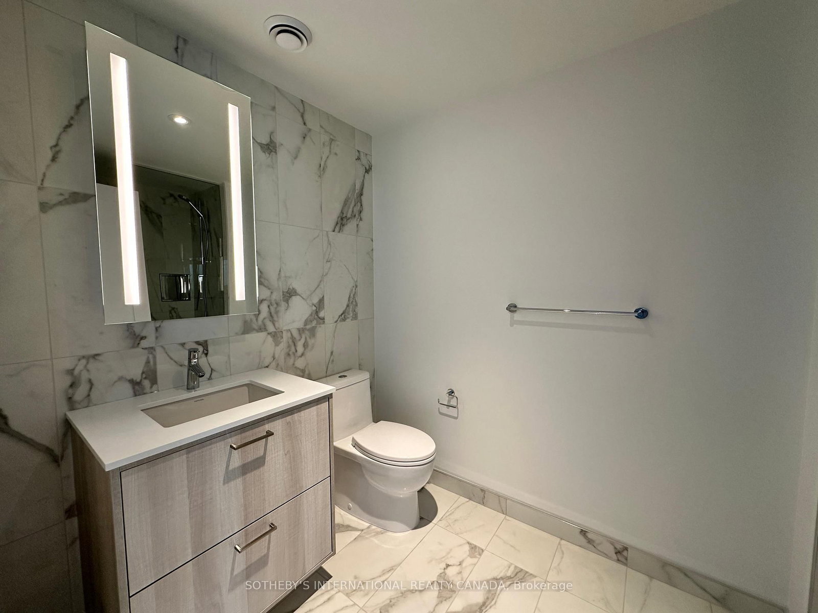 155 Merchants Wharf, Unit 529 - Photo 11