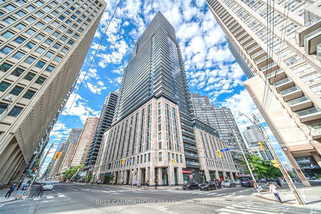 907 - 955 Bay Street