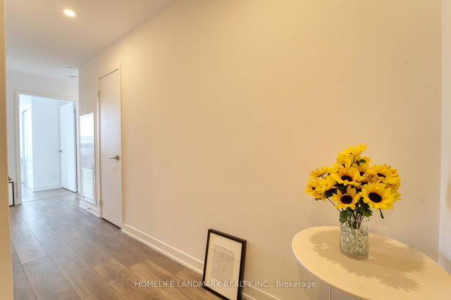 2808 - 15 HOLMES Avenue