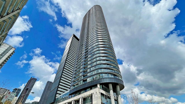 420 - 585 Bloor Street