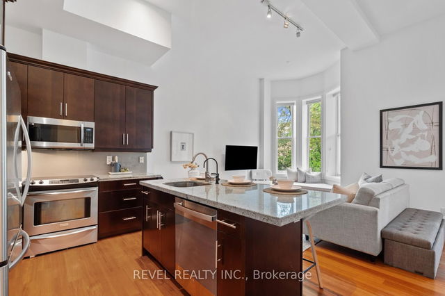 205 - 385 Brunswick Avenue