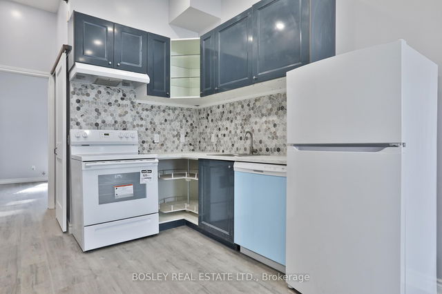 2nd Fl - 179 Queen Street