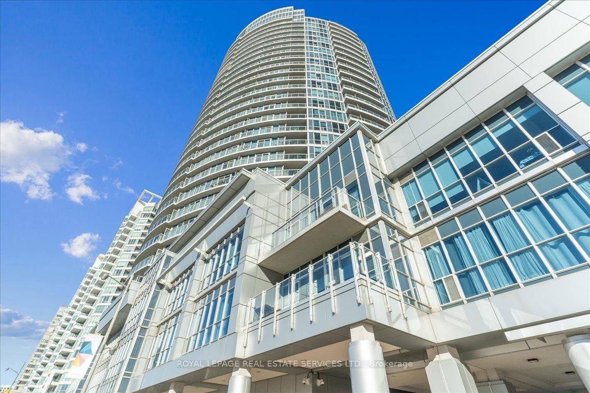 Condo for lease at 1007-218 Queens Quay, Toronto, Waterfront Communities C1, M5J 2Y6 - MLS: C12117883