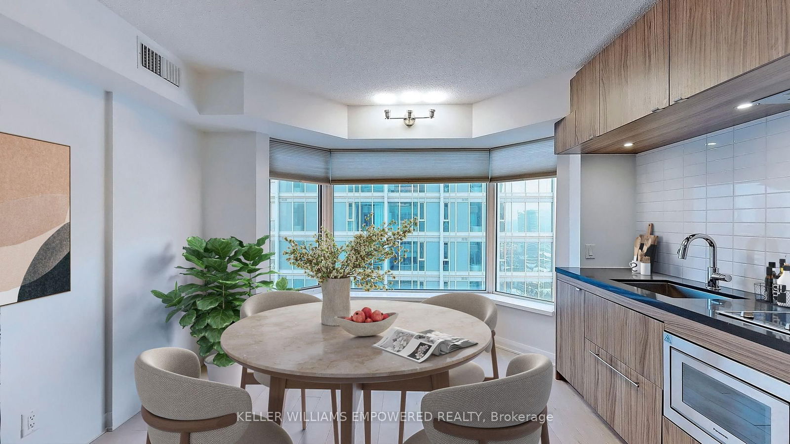 Condo for sale at 2811-155 Yorkville Avenue, Toronto, Annex, M5R 0B4 - MLS: C12117944