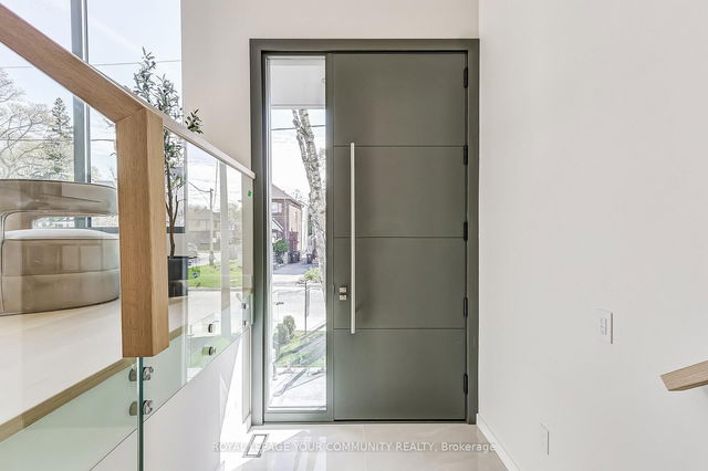 86 Latimer Avenue