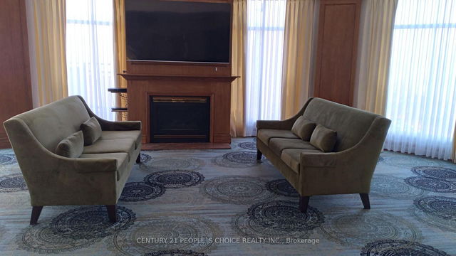 705 - 18 Concorde Place