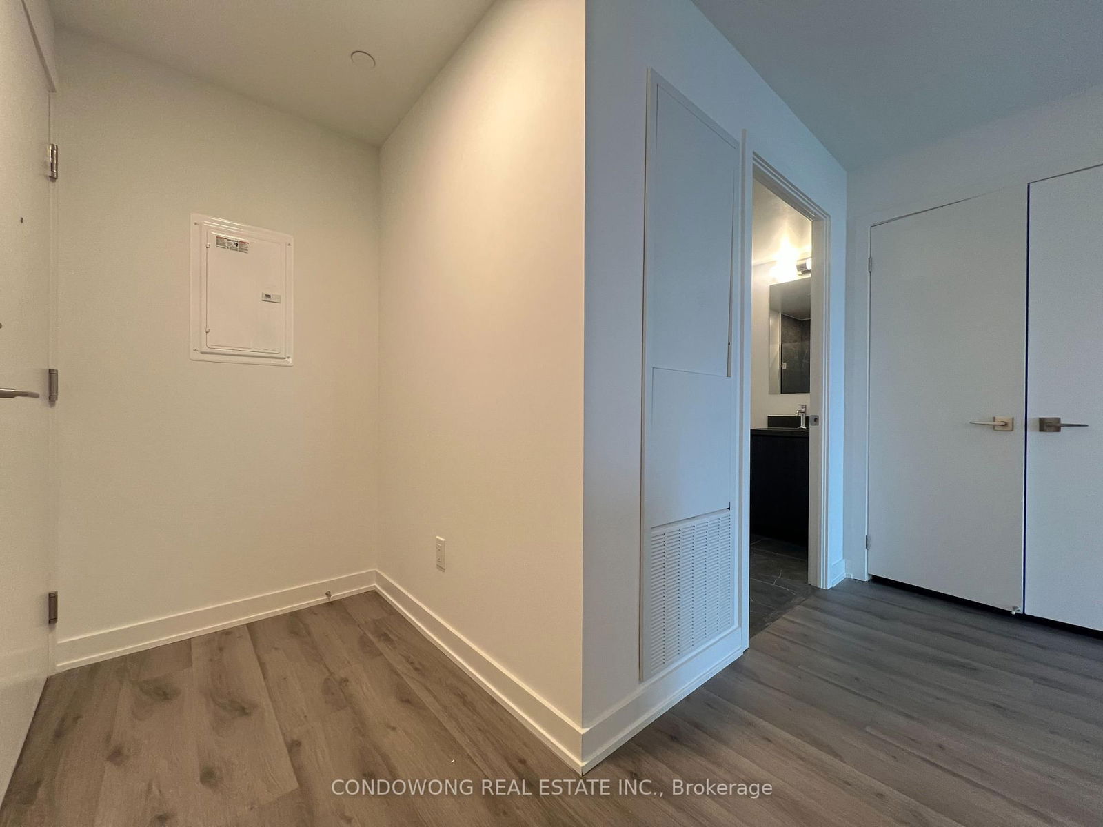 Condo for lease at 4011-252 Church Street, Toronto, Church-Yonge Corridor, M5B 0E6 - MLS: C12118255