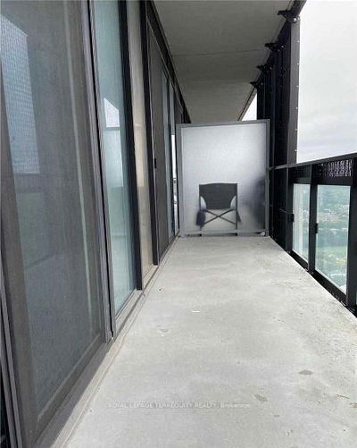 Unit 3706 — 8 Eglinton Ave, Toronto - Mount Pleasant West image-0-3