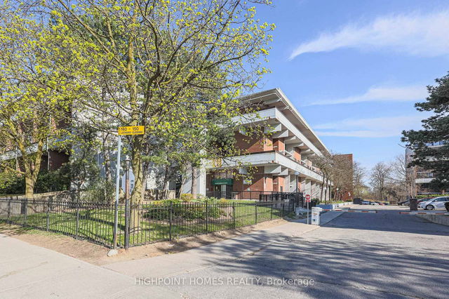 315 - 140 Leeward Glenway