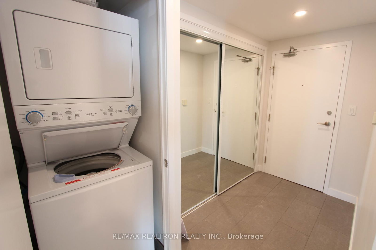 Condo for sale at 3812-15 Fort York Boulevard, Toronto, Waterfront Communities C1, M5V 3Y4 - MLS: C12118374
