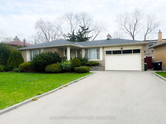 Upper - 7 Foxwarren Drive