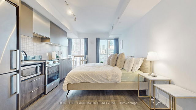 1227 - 251 Jarvis Street