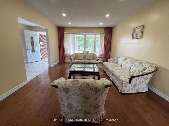 8 Crossbow Crescent