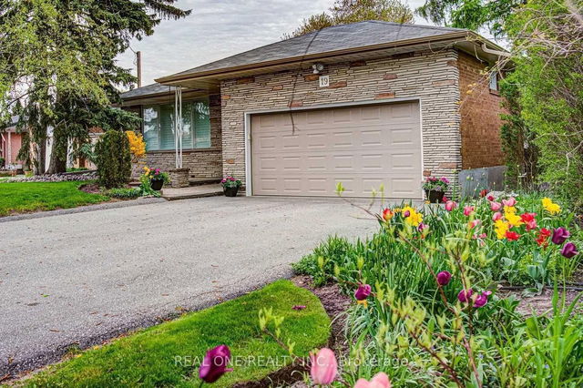 19 Versend Drive