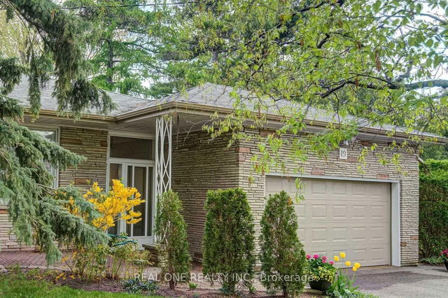 19 Versend Drive
