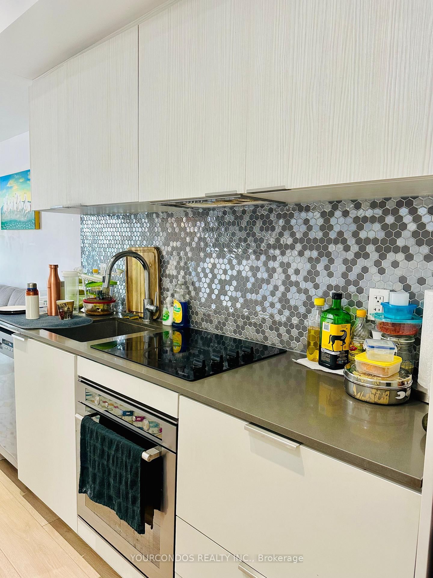 Condo for lease at 2004-2 Sonic Way, Toronto, Flemingdon Park, M3C 0P2 - MLS: C12118757