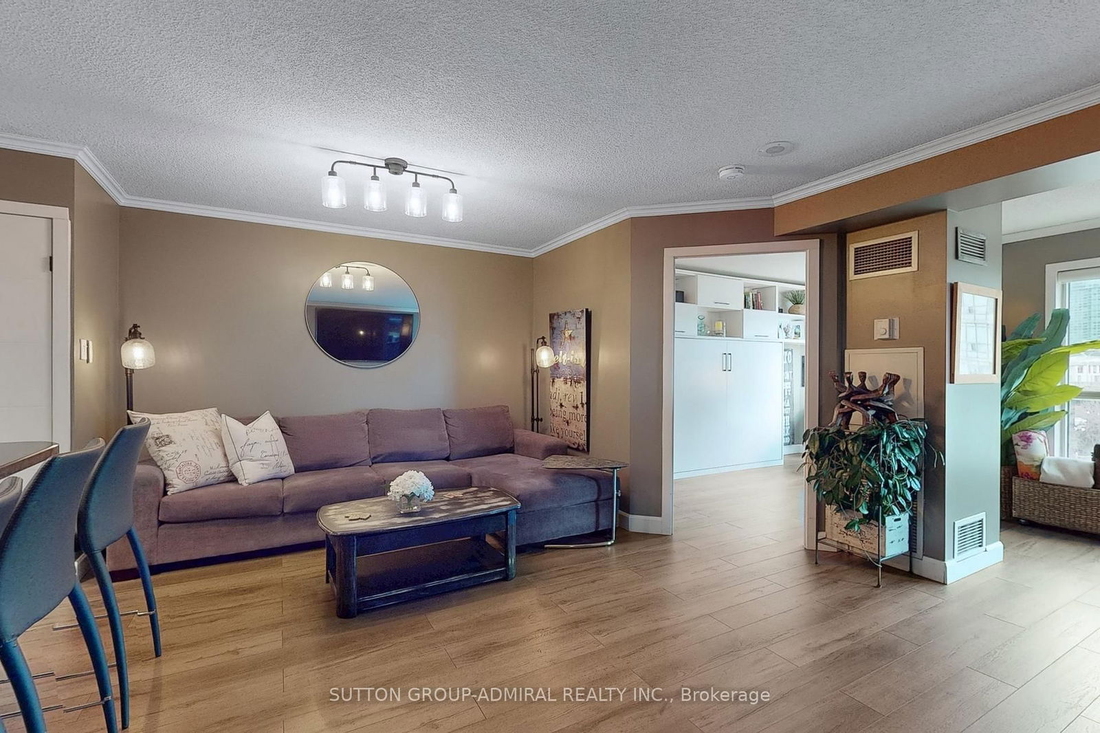 Condo for sale at 705-600 Queens Quay, Toronto, Waterfront Communities C1, M5V 3M3 - MLS: C12119140