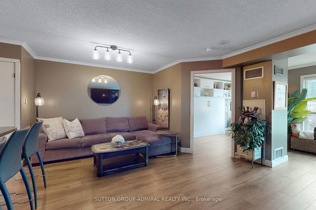 705 - 600 Queens Quay
