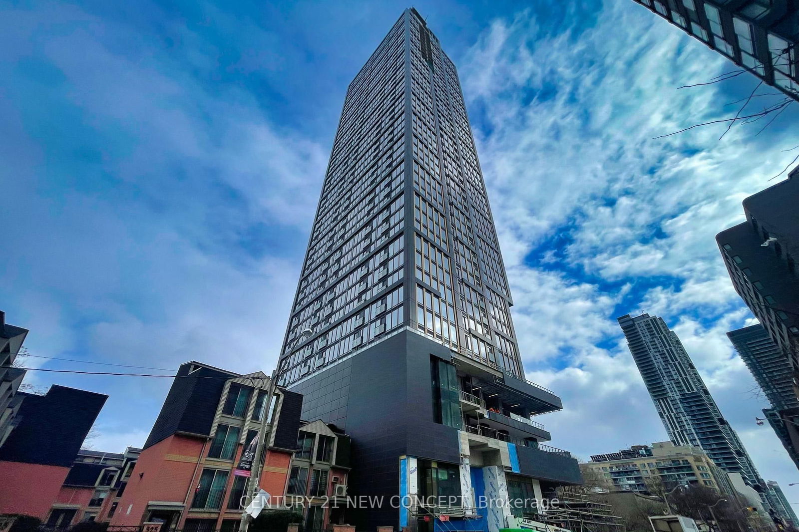 Welcome to 319 Jarvis St. Spacious 1+Den with functional 2 bedroom layout  in Downtown Toronto!!! This modern 1 bed + den unit designed for ultimate functionality and style. The Den is inclosed with a door & window , making it a perfect 2nd bedroom or a private home office. This bright and airy unit features floor - to- ceiling windows, an open-concept living space, and a sleek kitchen with stainless steel appliances, quartz countertops, and ample storage. Located in a prime downtown, You are just steps from Toronto Metropolitan University (TMU), Eaton Centre, Dundas Square, Transit, Shops, Restaurants and more.